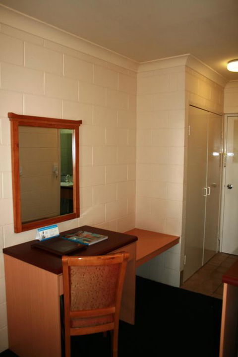 Luma Luma Holiday Apartments - Australian Directory 3