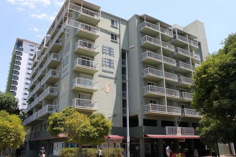 Luma Luma Holiday Apartments - Australian Directory 2