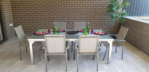 Luxurious Tranquil House Near Parramatta River Perfect For Large Group Retreat - Australian Directory 3