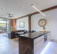 Luxury 3 brm 2 bath Woolstore apt with Courtyard - Australian Directory
