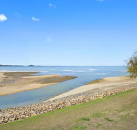 Luxury Beach Unit - Australian Directory
