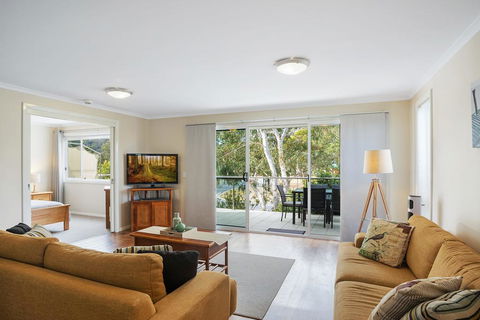 Luxury Boardwalk Apartment - Unit 7 - Australian Directory 0
