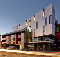 Luxury large modern apartment close to city parks shops and public transport - Australian Directory