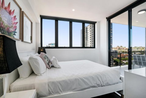 Luxury Living With Panoramic Views - Australian Directory 3