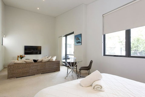 Luxury Modern Escapia - Australian Directory 2