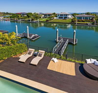 Luxury suite  private living room on waterfront in Hope Island - Australian Directory