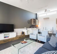 Magnificent Apartment  FREE car park near CBD - Australian Directory