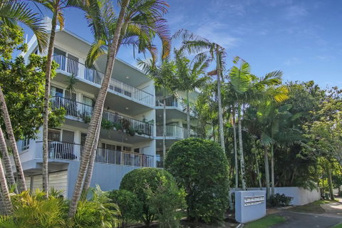 MAINSAIL8- MOOLOOLABA BEACH - Australian Directory 3