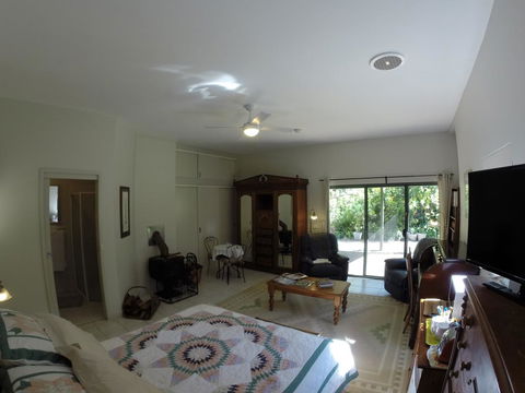 Mandalay House - Australian Directory 2