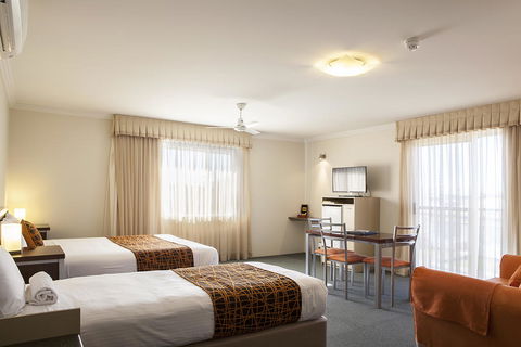 Mandarin Motel - Australian Directory 2