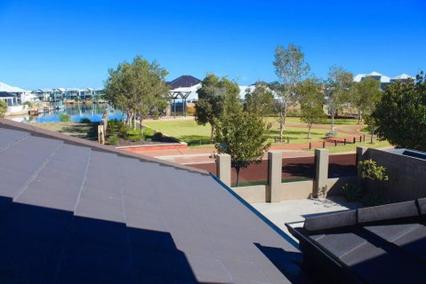 Mandurah Dolphin Escape - Australian Directory 1