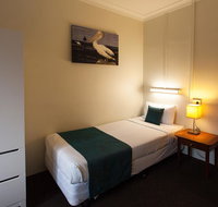 Manly Hotel - Australian Directory
