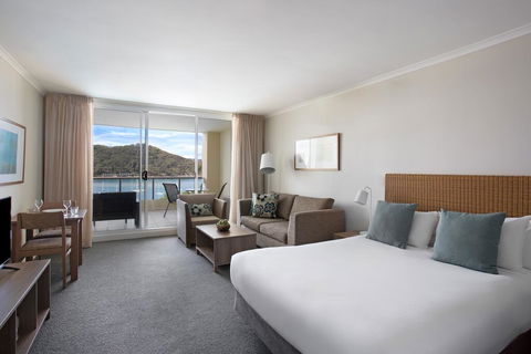 Mantra Ettalong Beach - Australian Directory 2