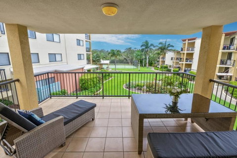 Marcoola Beachfront 3BR -Pool-100m To The Beach. - Australian Directory 2