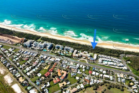 Marcoola Beachfront 3BR -Pool-100m To The Beach. - Australian Directory 0