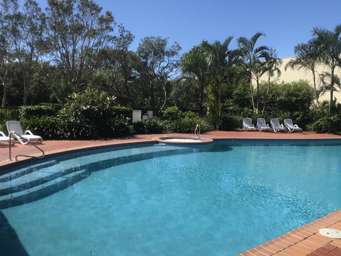 Marcoola Beachfront 3BR -Pool-100m To The Beach. - Australian Directory 1