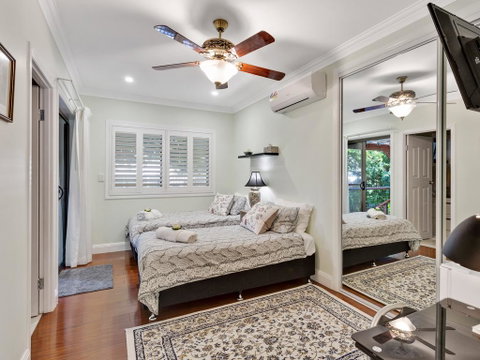 Margate House - Australian Directory 2