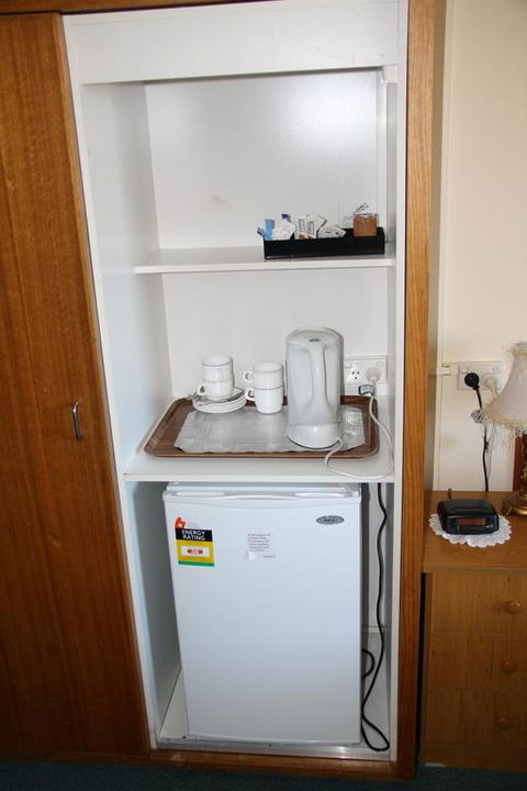 Marquis Hotel Motel - Australian Directory 3