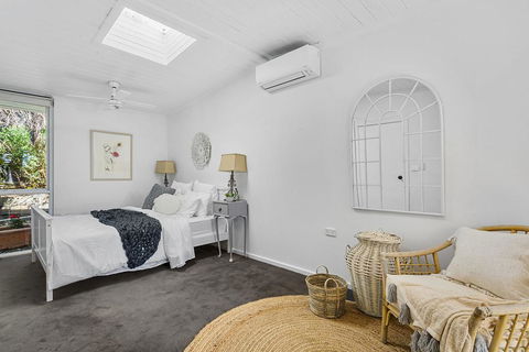 MARTHA COTTAGE - MT MARTHA - Australian Directory 3