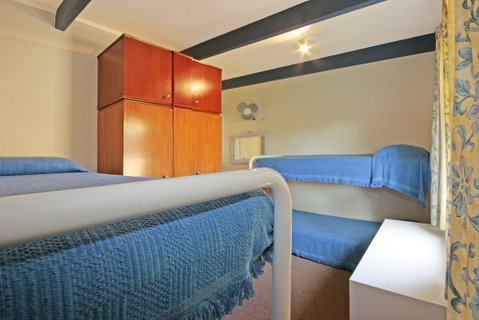 Matron 17, Narrawallee - Australian Directory 1