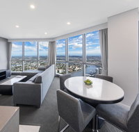 Meriton Suites Adelaide Street - Australian Directory