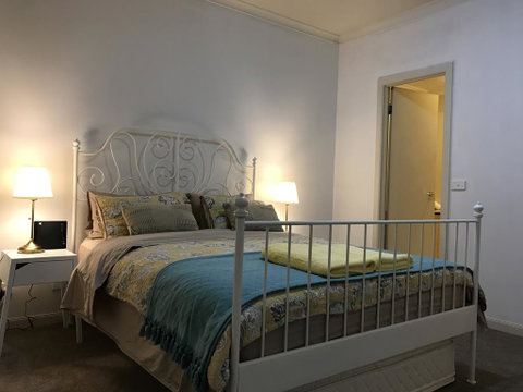 MH CBD Private Apartment @ Flinders Lane - Australian Directory 1