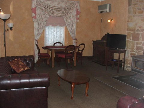 Mintaro Hideaway - Australian Directory 1