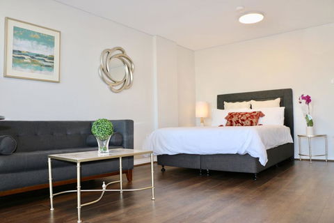MLB48-Sydney Harbour Stunning View Studio With Free Parking - Australian Directory 3