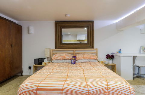 Modern & Homely Comfort - Australian Directory 1
