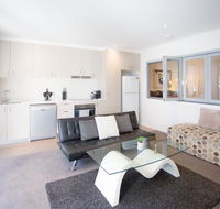 Modern Executive Apartment  Braddon 1BR Wine Wifi Secure Parking Canberra - Australian Directory