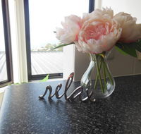 Modern Hobart Apartment with Stunning Views - Australian Directory