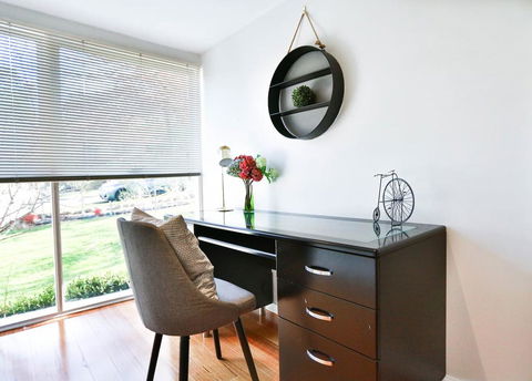 Mont Albert 2 Bedrooms Morden House - Australian Directory 1