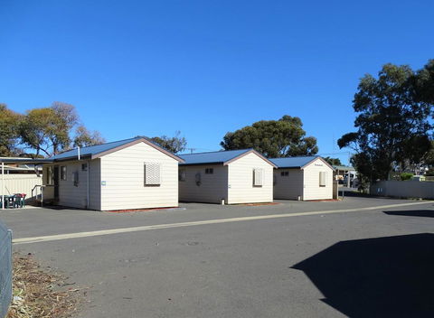 Moonta Bay Cabins - Australian Directory 0