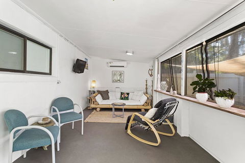Morna Point Road 86A, Nell's Cottage - Australian Directory 1