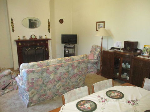 Morse Cottage - Australian Directory 3