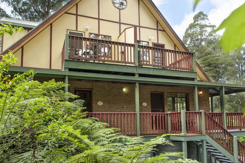 Mountain Lodge - Australian Directory 0