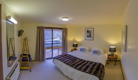 Mowamba River Lodge - Australian Directory 3