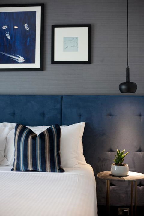 Mrs Banks Hotel - Australian Directory 3
