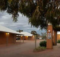 Mud Hut Motel - Australian Directory