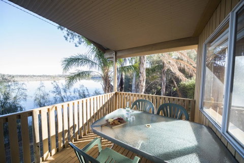 Mundic Waterfront Cottages - Australian Directory 0