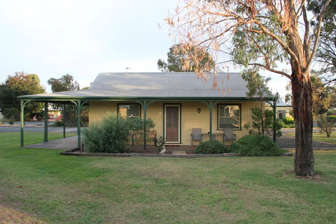 Murray River Resort - Australian Directory 1