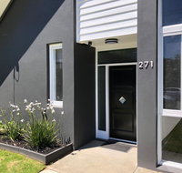 Murray's Place on Pakenham - Australian Directory