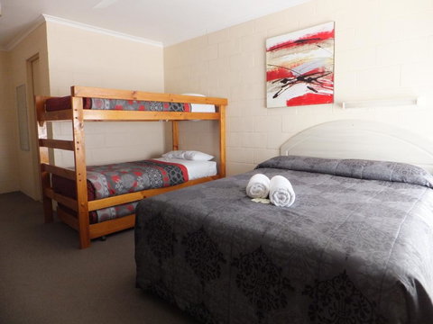 Nagambie Caravan Park & Motel - Australian Directory 2