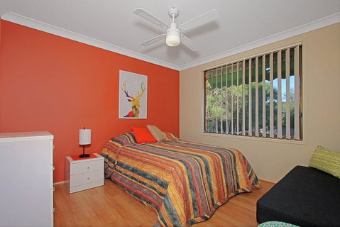 NARRAWALLEE RETREAT - Australian Directory 1