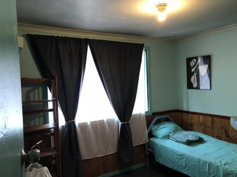 Neat And Nice Room - Australian Directory 1