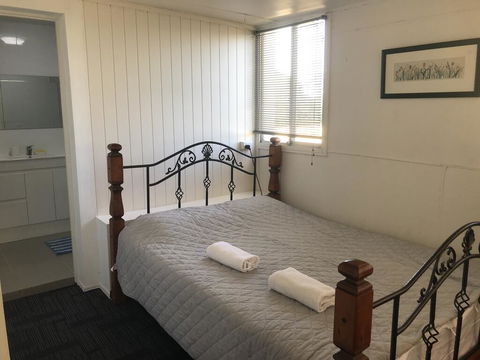 Nerang66 - Australian Directory 3