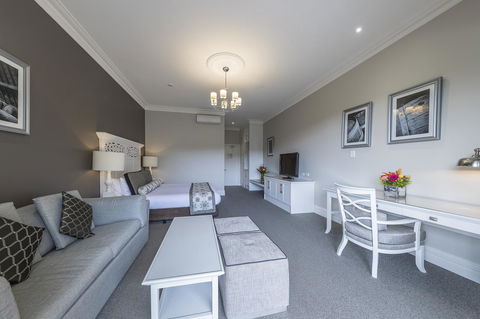 Grand Mercure Basildene Manor - Australian Directory 21