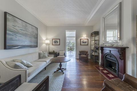 Grand Mercure Basildene Manor - Australian Directory 8