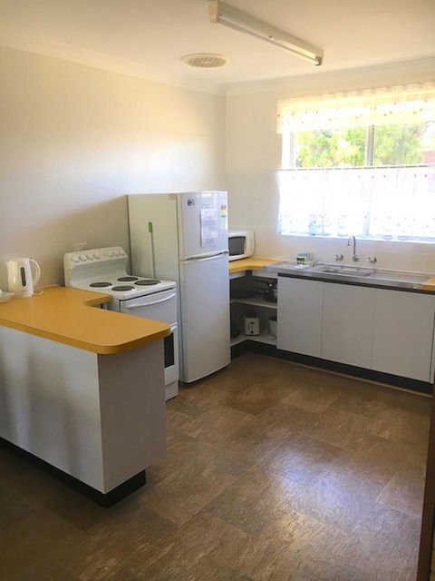 Augusta Escape Holiday Units - Australian Directory 34