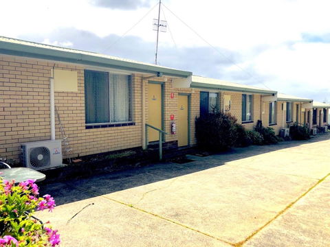 Augusta Escape Holiday Units - Australian Directory 0